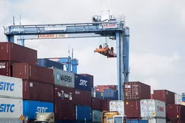 Kim ngạch xuất-nhập khẩu trong 8 tháng đạt gần 600 tỷ USD
