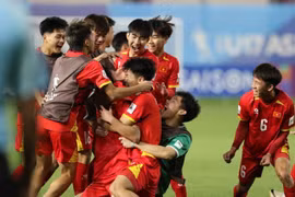 FIFA, AFC chúc mừng trận hòa kiên cường của U17 Việt Nam