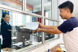 Thuế cơ sở 8 tăng tốc giải quyết hồ sơ đất cho người dân