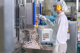 Giá cà phê hôm nay 19-4: Giảm mạnh, ông lớn FDI rót thêm ngàn tỉ vào chế biến sâu