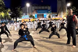 Nhộn nhịp lớp năng khiếu dành cho trẻ em dịp hè