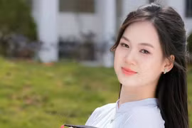 Nữ sinh được khen 'quá xinh đẹp' là thủ khoa toàn quốc khối A00