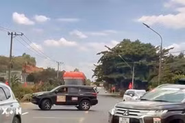 Xác định 4 tài xế trong 'đoàn xe doanh nhân' mắc lỗi dừng xe trái quy định