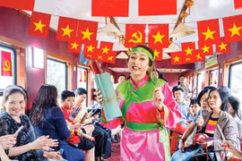 Là hoa dâng đời