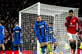 Rượt đuổi nghẹt thở, Man Utd và Bournemouth chia điểm trận cầu 8 bàn