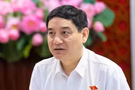 Thống nhất miễn học phí học sinh cả nước, cấp trực tiếp cho học sinh tư thục