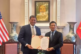 Việt Nam trao quyết định thí điểm cung cấp dịch vụ internet vệ tinh cho SpaceX