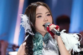 Phương Mỹ Chi nói gì về màn hát cải lương gây sốt ở show quốc tế?