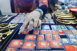 Giá vàng tăng không ngừng