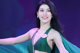 Cận nhan sắc cô gái 19 tuổi vào chung kết Hoa hậu Việt Nam