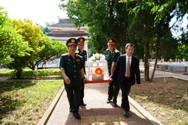 Tri ân những người ngã xuống