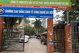 Bộ GD-ĐT lên tiếng việc hơn 100 sinh viên bị dừng học không lý do