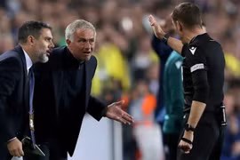 Thổ Nhĩ Kỳ điều tra 152 trọng tài cá độ bóng đá