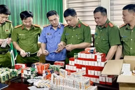 Sữa, thuốc, thực phẩm chức năng bị làm giả: Nhận diện thế nào?