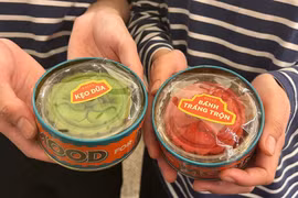 Bánh trung thu nhân… bánh tráng trộn gây sốt