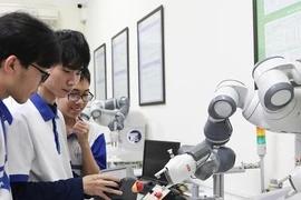 Tuyển sinh Đại học 2025: Lưu ý khi xét tuyển nhóm ngành vi mạch bán dẫn