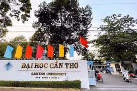 Chuyển Trường Đại học Cần Thơ thành Đại học Cần Thơ