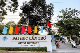 Chuyển Trường Đại học Cần Thơ thành Đại học Cần Thơ