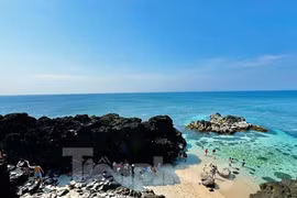 Quảng Ngãi: Đảo Bé Lý Sơn có gì mà được ví như 'thiên đường' giữa biển khơi?