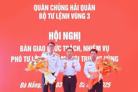 Bộ trưởng Bộ Quốc phòng bổ nhiệm nhân sự Bộ Tham mưu Hải quân và Vùng 3 Hải quân