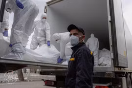 Nga và Ukraine trao đổi thi thể binh sĩ tử trận