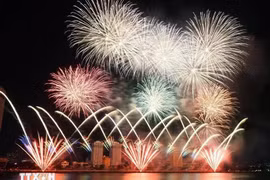 Lễ hội pháo hoa Quốc tế Đà Nẵng 2025: Bùng nổ màn so tài Việt Nam-Ba Lan