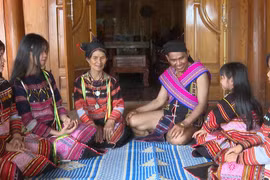 Già làng Đinh Hmunh sắt son niềm tin với Đảng