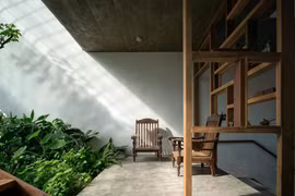 Sống chậm trong ngôi nhà được lấy cảm hứng từ mái hiên