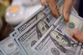 Giá USD hôm nay 27.4.2025: Tăng lên kỉ lục mới