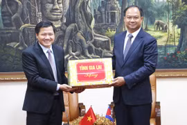 Vun đắp mối quan hệ đoàn kết, hữu nghị với các tỉnh Nam Lào và Đông Bắc Campuchia