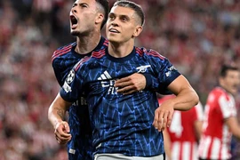 Siêu dự bị lập công, Arsenal đại thắng Bilbao vòng mở màn Champions League