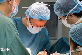 Đà Nẵng: Phẫu thuật thành công đồng thời cắt thực quản và gan cho nam bệnh nhân