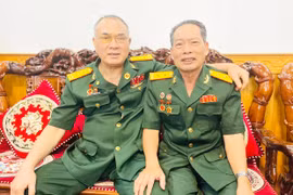 Về lại chiến trường xưa trong niềm vinh dự, tự hào
