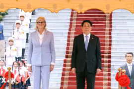 Chủ tịch nước Lương Cường chủ trì lễ đón cấp Nhà nước Toàn quyền Australia