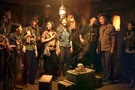 Lấp khoảng trống phim lịch sử