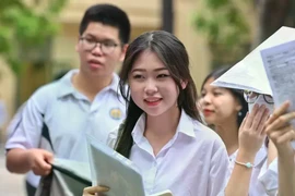 Điểm chuẩn, cách chỉnh và những điều trông thấy...