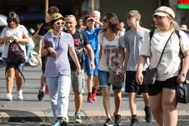 Tết Dương lịch đang 'nóng' dần