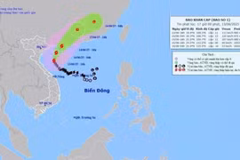 Bão số 1 tiếp tục đổi hướng, di chuyển về vùng biển phía Đông vịnh Bắc Bộ