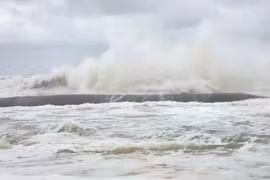 Sắp có áp thấp đầu tiên trong năm 2026 trên biển Đông, Việt Nam có ảnh hưởng?