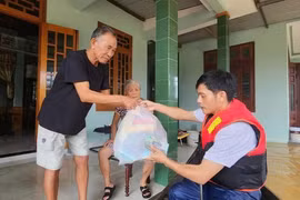 Người trong một nước...