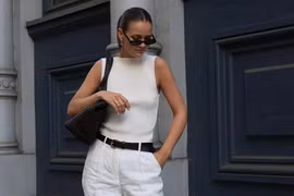 Những chiếc quần vải lanh ống rộng cho vẻ ngoài tươi mới và sang trọng