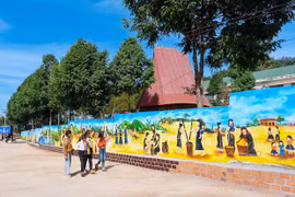 Ấn tượng đường tranh “Sáng mãi một vùng biên”