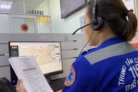 Hai bé sinh rớt ngưng tim được cứu sống qua điện thoại