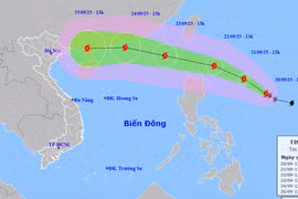 Bão Ragasa liên tục tăng cấp, có thể đánh đắm tàu trọng tải lớn khi ở Biển Đông