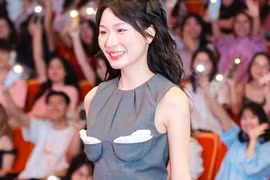 Cô gái 'triệu view' Thạch Trang và áp lực liên tục đổi mới