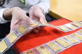 Giá vàng giảm mạnh, điều cần tránh ngay lúc này