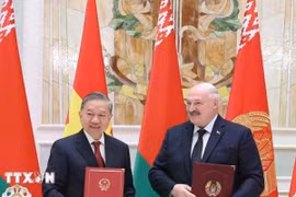 Tuyên bố chung về việc thiết lập quan hệ Đối tác Chiến lược Việt Nam-Belarus