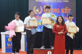 Trường THPT chuyên Hùng Vương - Gia Lai tổ chức thi chung kết “Đường lên đỉnh Olympia”