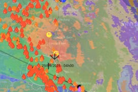 Mưa bão số 10 xối xả, 10 tỉnh nguy cơ cao lũ quét, sạt lở đất