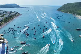 Từ ngày 25.8 sẽ thu phí tham quan vịnh Nha Trang